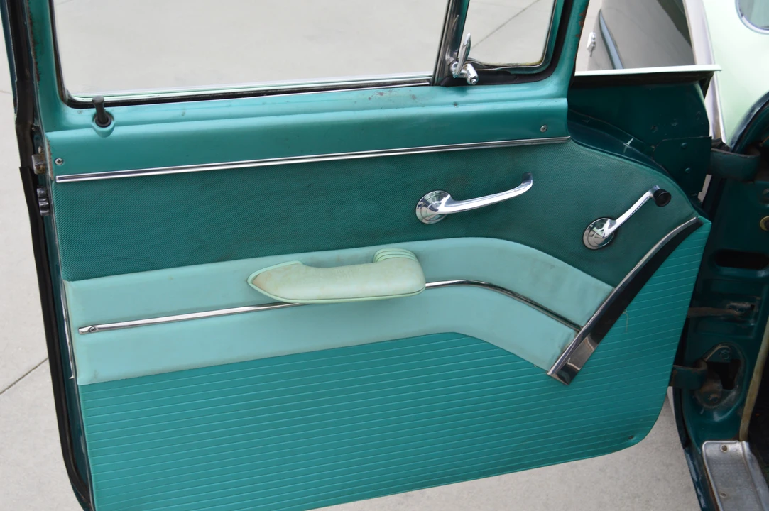 1955 Ford Fairlane 1st Gen - Image 26 of 31