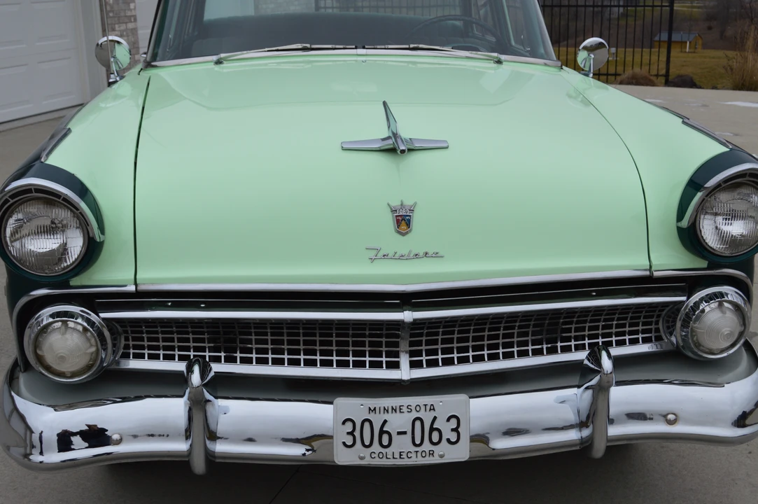 1955 Ford Fairlane 1st Gen - Image 6 of 31
