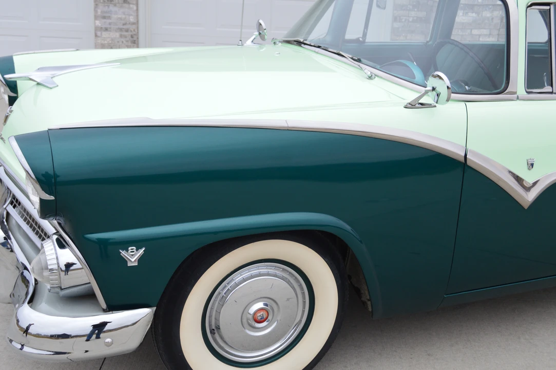 1955 Ford Fairlane 1st Gen - Image 10 of 31