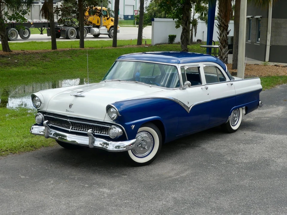 1955 Ford Fairlane 2nd Gen - Image 7 of 21