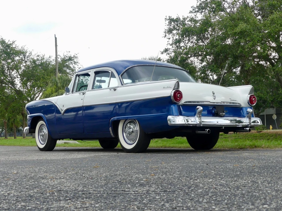 1955 Ford Fairlane 2nd Gen - Image 14 of 21