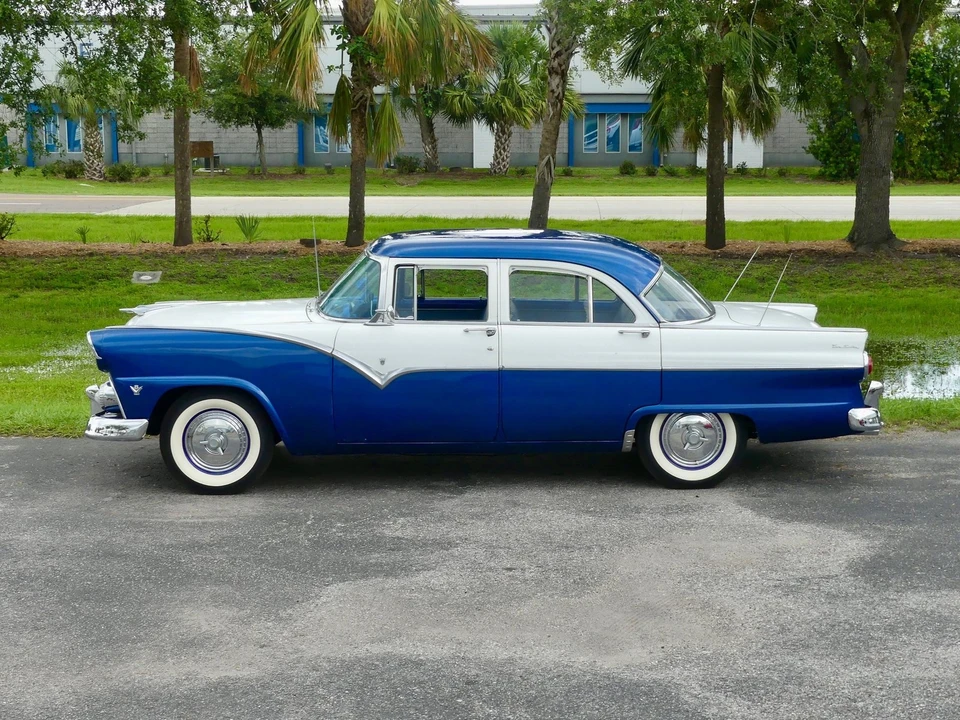 1955 Ford Fairlane 2nd Gen - Image 10 of 21