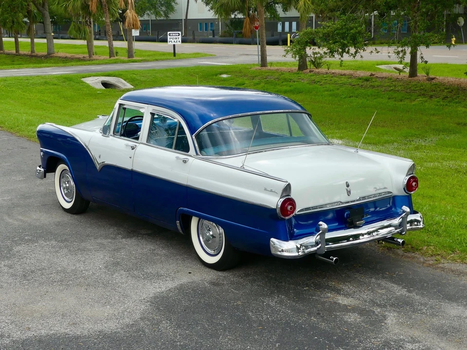 1955 Ford Fairlane 2nd Gen - Image 13 of 21