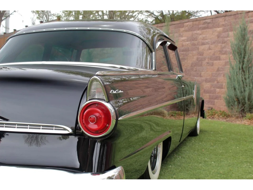 1955 Ford Fairlane 1st Gen - Image 29 of 31