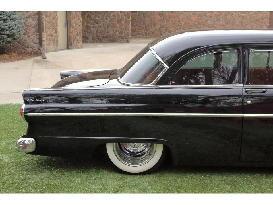 1955 Ford Fairlane 1st Gen - Image 22 of 31