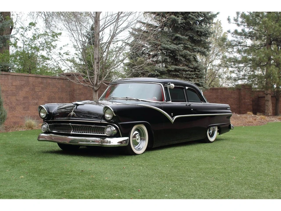 1955 Ford Fairlane 1st Gen - Image 11 of 31