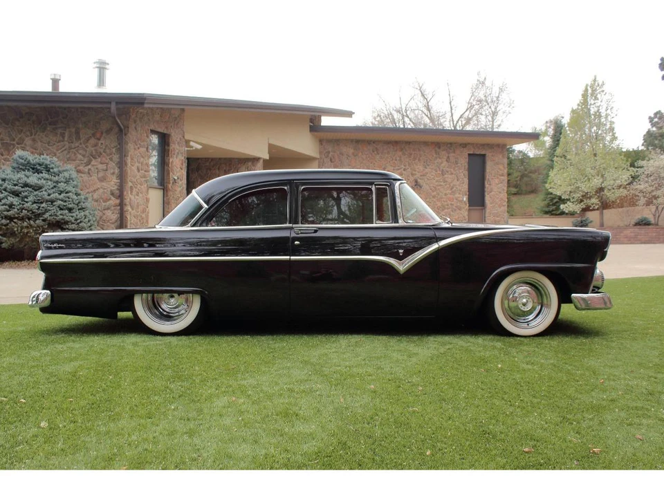 1955 Ford Fairlane 1st Gen - Image 4 of 31