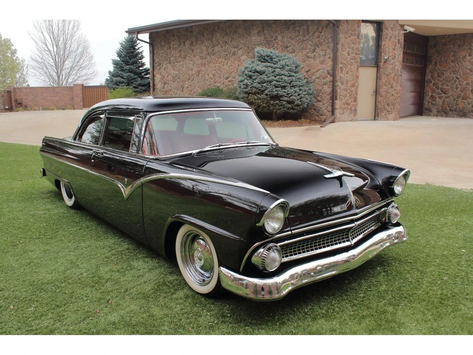 1955 Ford Fairlane 1st Gen - Image 3 of 31