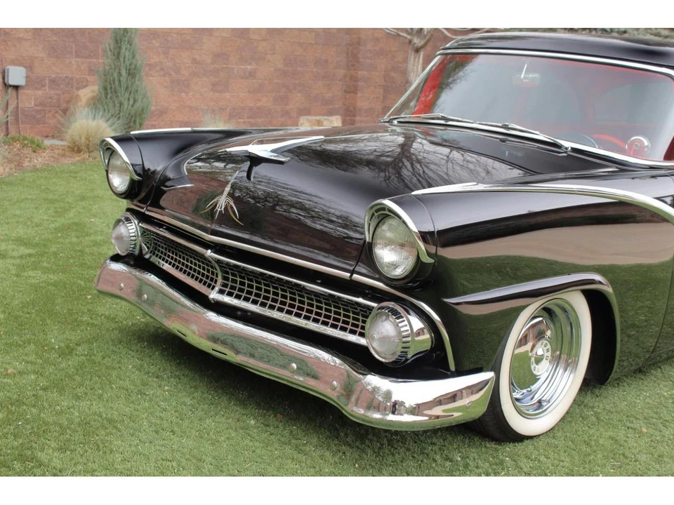 1955 Ford Fairlane 1st Gen - Image 14 of 31