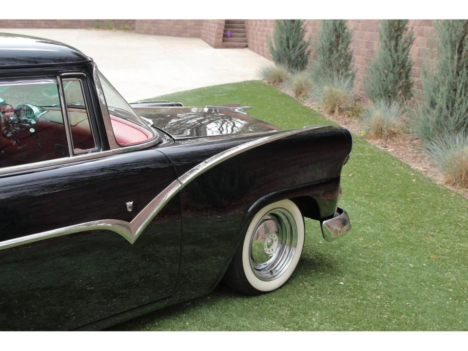 1955 Ford Fairlane 1st Gen - Image 24 of 31