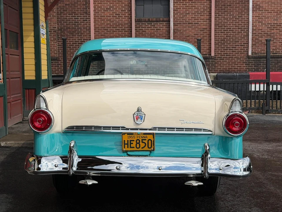 1955 Ford Fairlane 1st Gen - Image 10 of 21