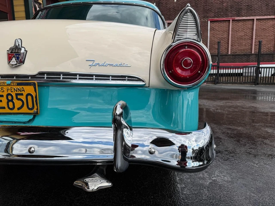 1955 Ford Fairlane 1st Gen - Image 15 of 21