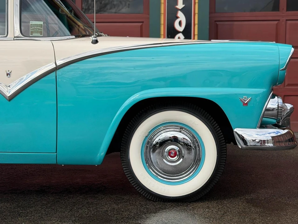 1955 Ford Fairlane 1st Gen - Image 17 of 21