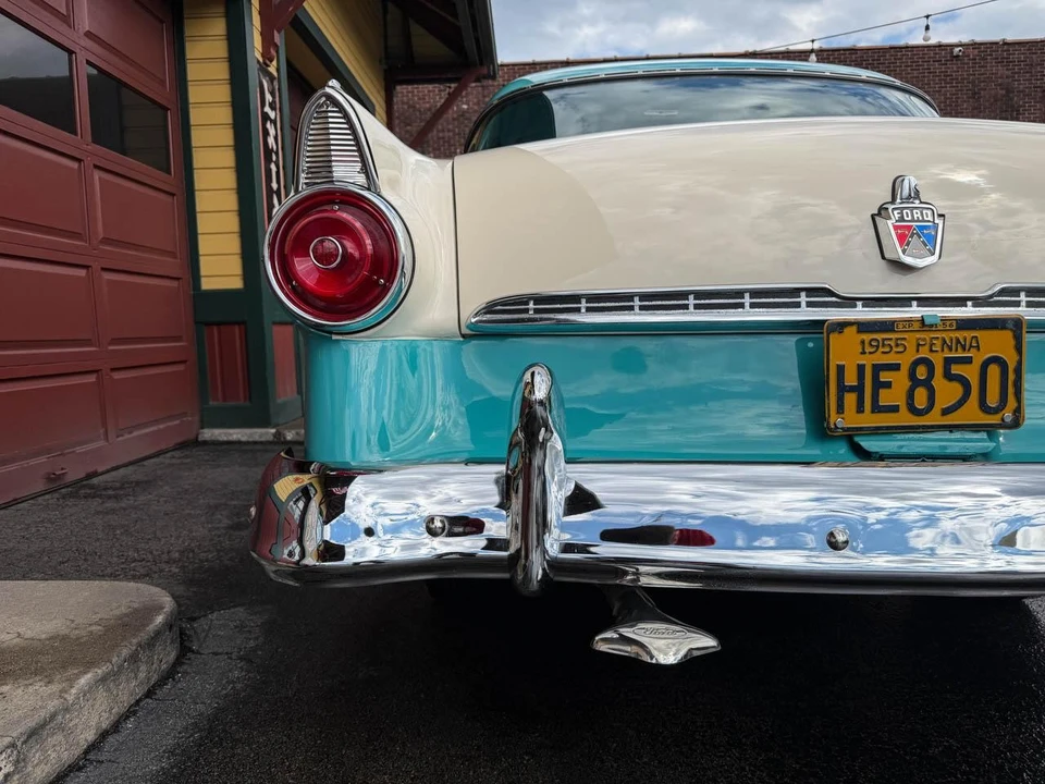 1955 Ford Fairlane 1st Gen - Image 13 of 21
