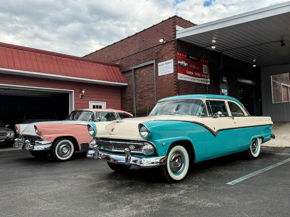 1955 Ford Fairlane 1st Gen - Image 3 of 21