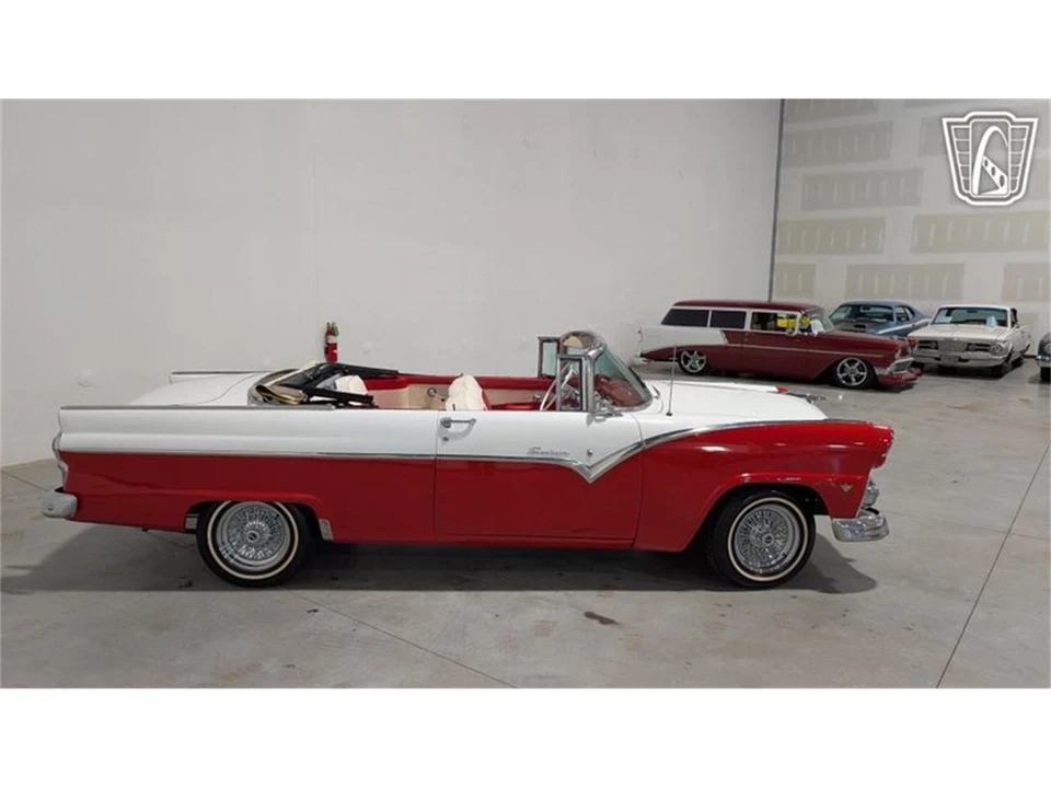 1955 Ford Fairlane 1st Gen - Image 16 of 31