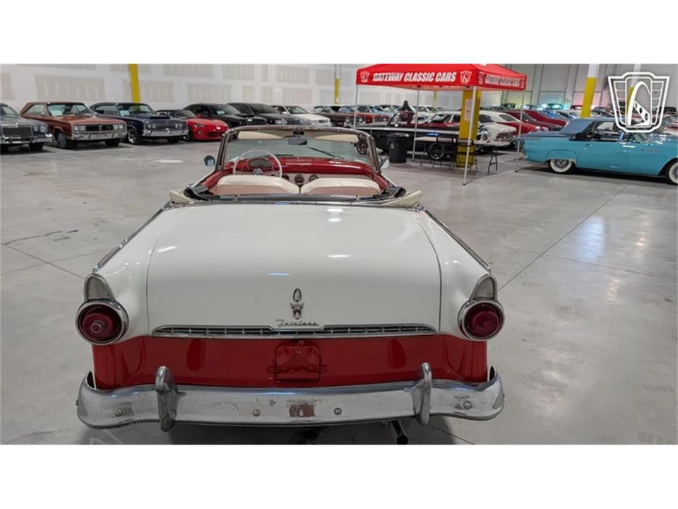 1955 Ford Fairlane 1st Gen - Image 11 of 31
