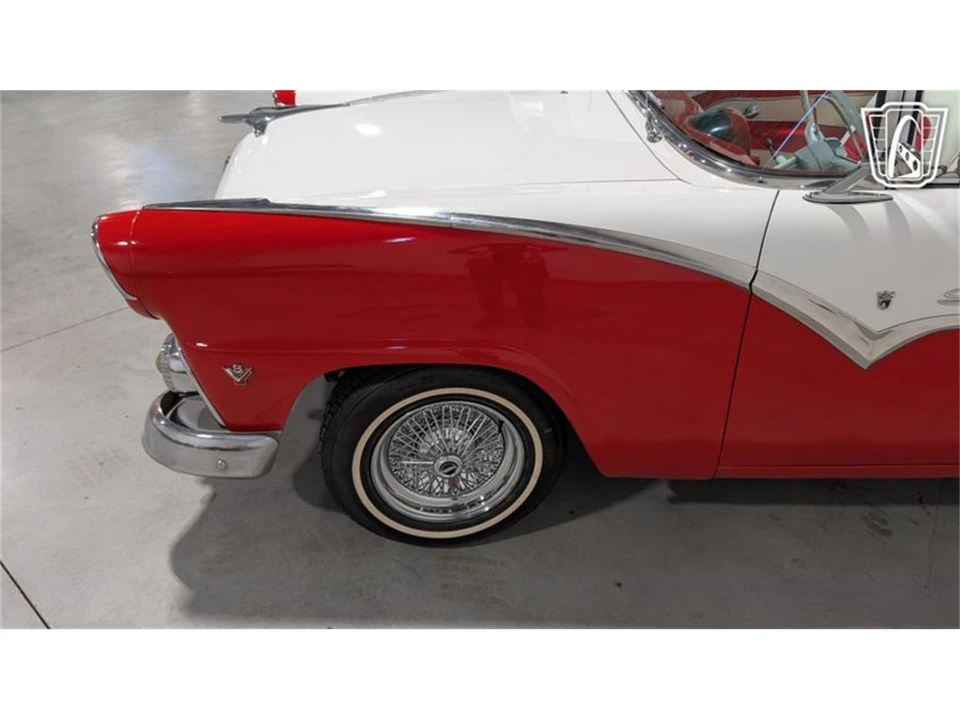 1955 Ford Fairlane 1st Gen - Image 28 of 31