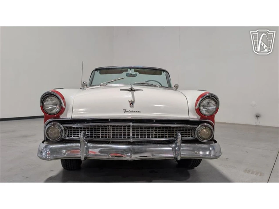 1955 Ford Fairlane 1st Gen - Image 23 of 31