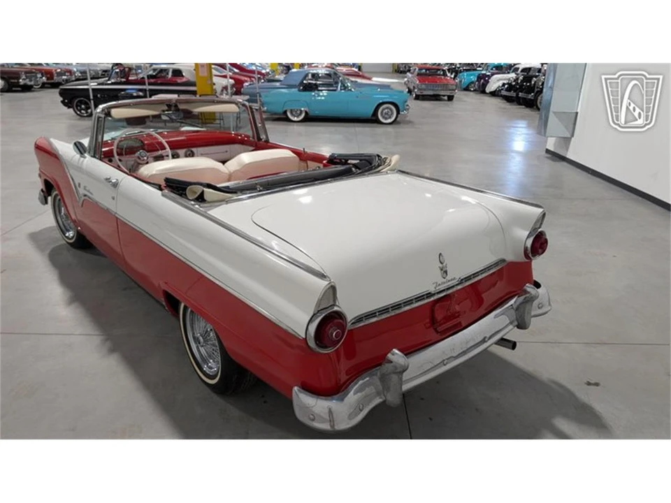 1955 Ford Fairlane 1st Gen - Image 8 of 31