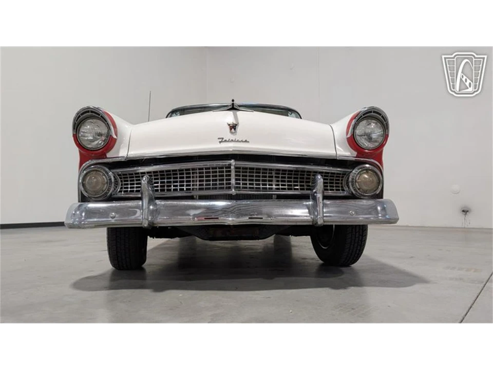 1955 Ford Fairlane 1st Gen - Image 24 of 31