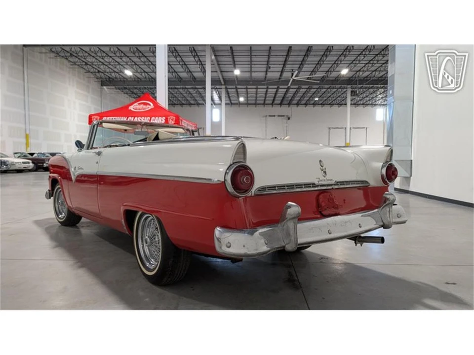 1955 Ford Fairlane 1st Gen - Image 9 of 31