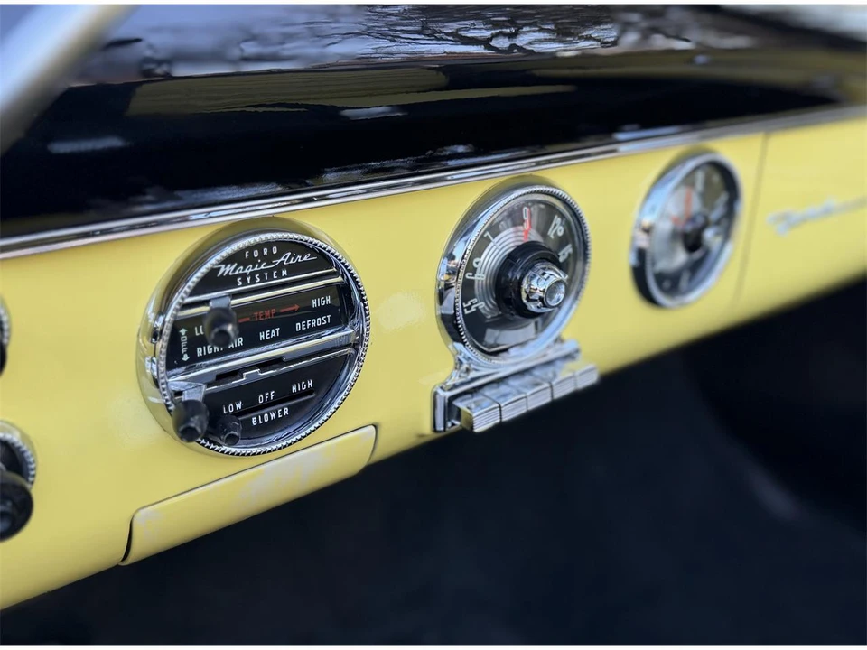 1955 Ford Fairlane 1st Gen - Image 30 of 31