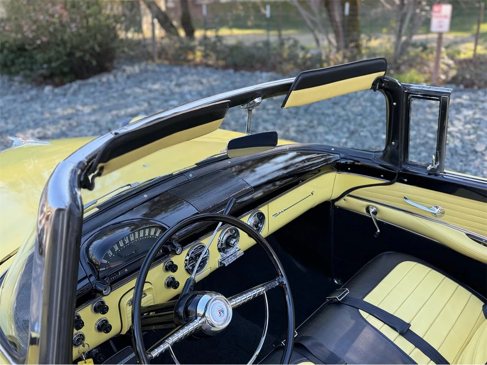 1955 Ford Fairlane 1st Gen - Image 26 of 31