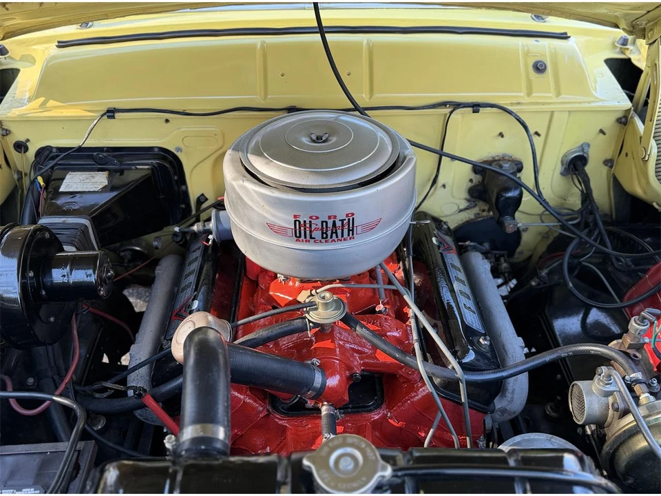 1955 Ford Fairlane 1st Gen - Image 21 of 31