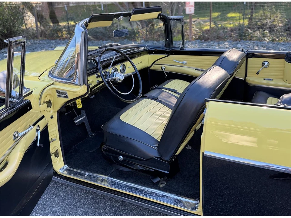 1955 Ford Fairlane 1st Gen - Image 27 of 31