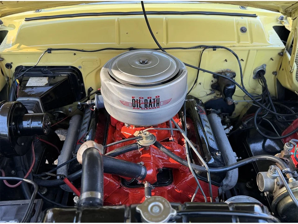1955 Ford Fairlane 1st Gen - Image 21 of 31