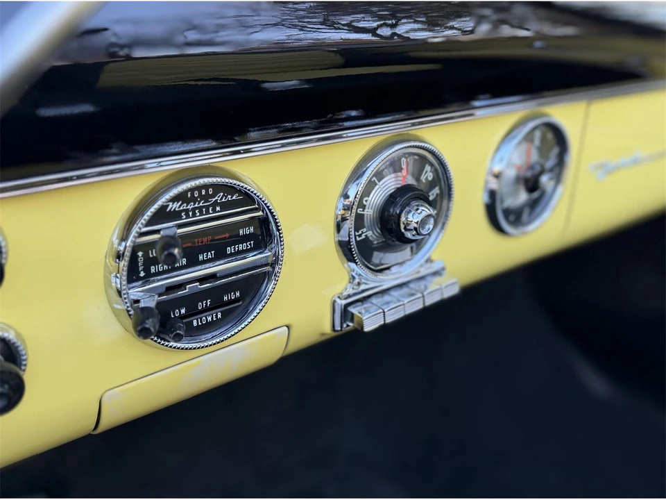 1955 Ford Fairlane 1st Gen - Image 30 of 31