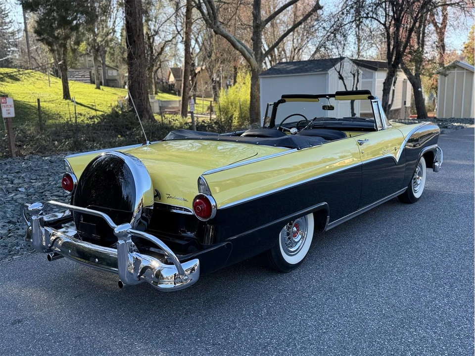 1955 Ford Fairlane 1st Gen - Image 4 of 31