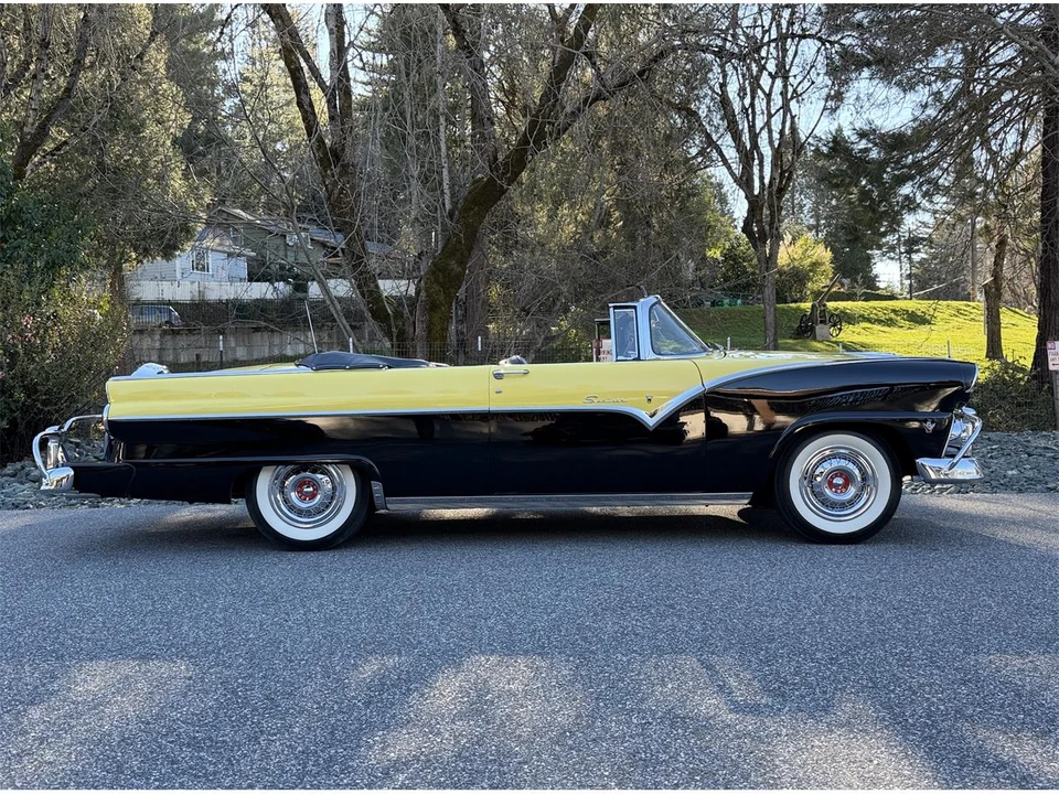 1955 Ford Fairlane 1st Gen - Image 6 of 31