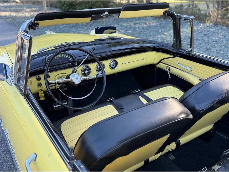 1955 Ford Fairlane 1st Gen - Image 30 of 31