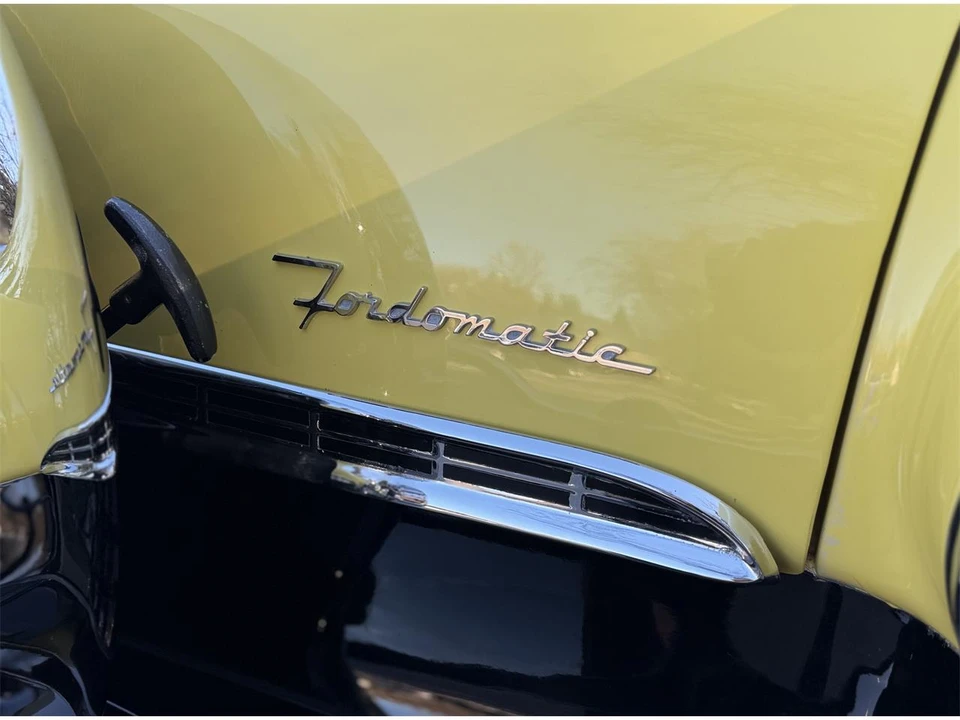 1955 Ford Fairlane 1st Gen - Image 11 of 31