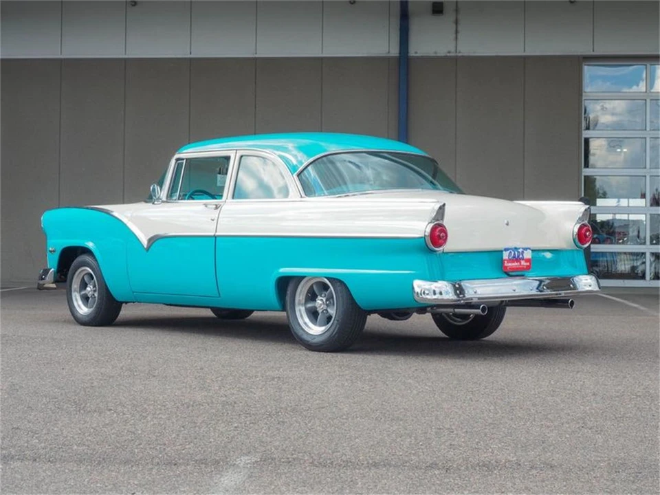 1955 Ford Fairlane 1st Gen - Image 2 of 31