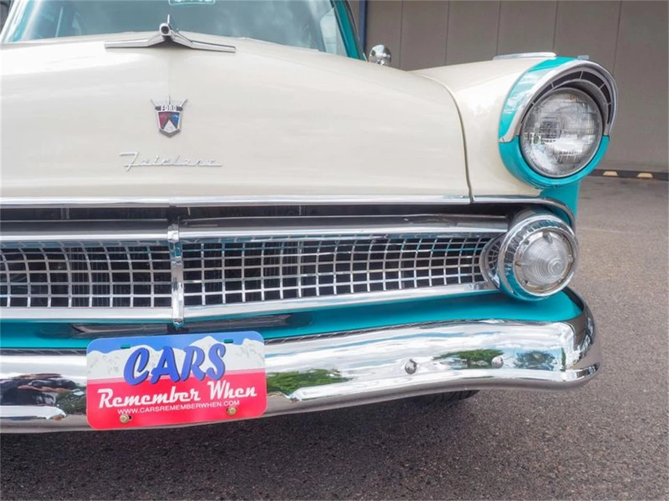 1955 Ford Fairlane 1st Gen - Image 25 of 31