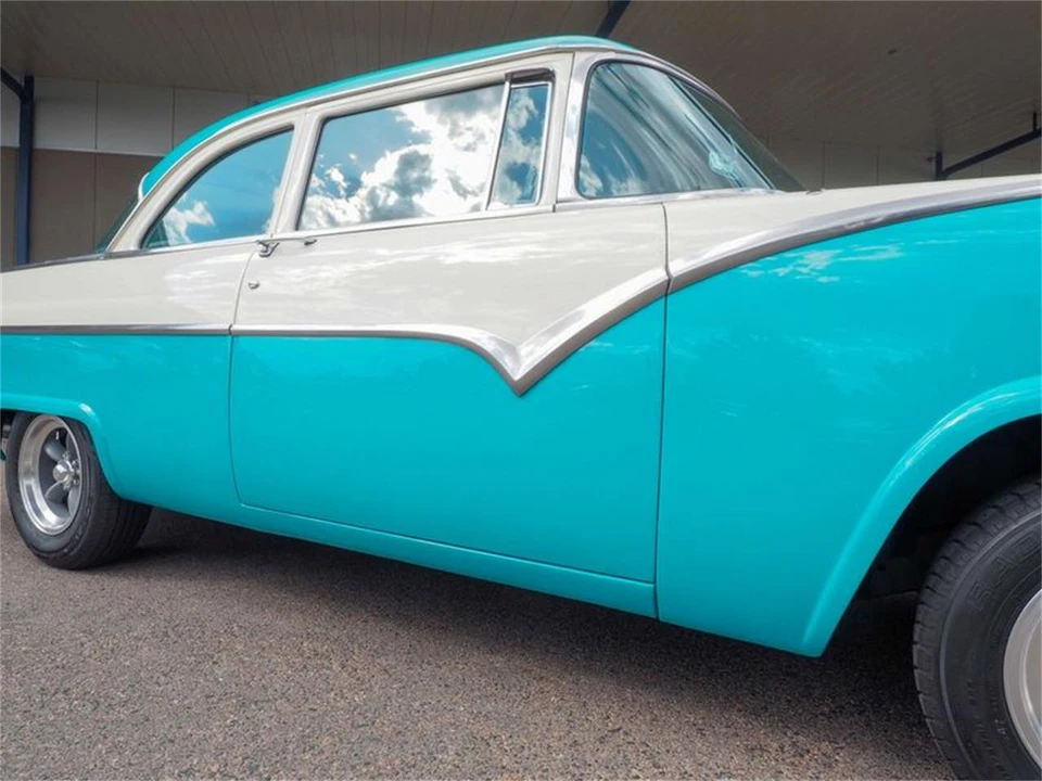 1955 Ford Fairlane 1st Gen - Image 15 of 31