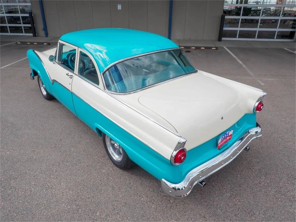 1955 Ford Fairlane 1st Gen - Image 10 of 31