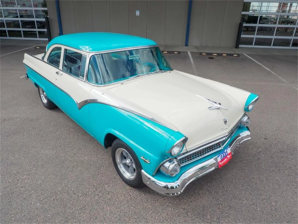 1955 Ford Fairlane 1st Gen - Image 9 of 31