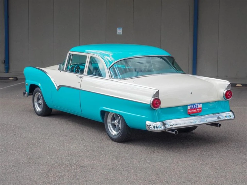 1955 Ford Fairlane 1st Gen - Image 6 of 31
