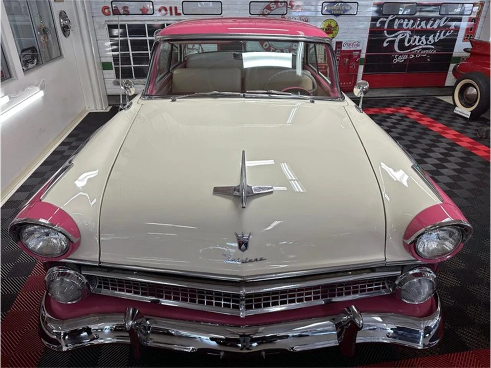 1955 Ford Fairlane 1st Gen - Image 5 of 31