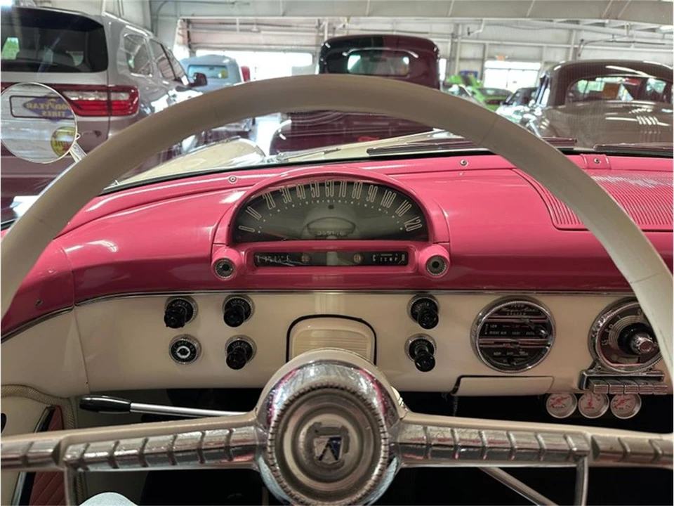 1955 Ford Fairlane 1st Gen - Image 24 of 31