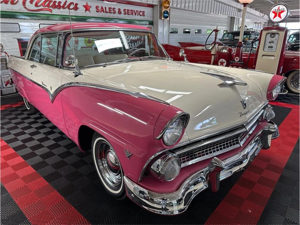 1955 Ford Fairlane 1st Gen - Image 2 of 31