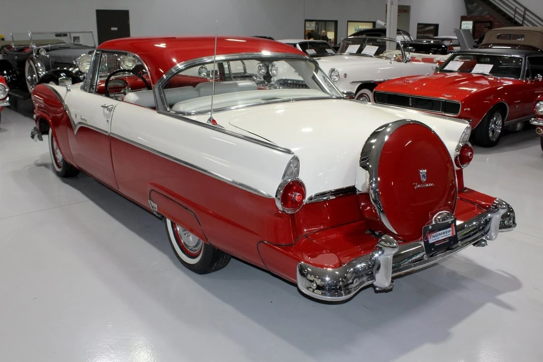 1955 Ford Fairlane 1st Gen - Image 19 of 31