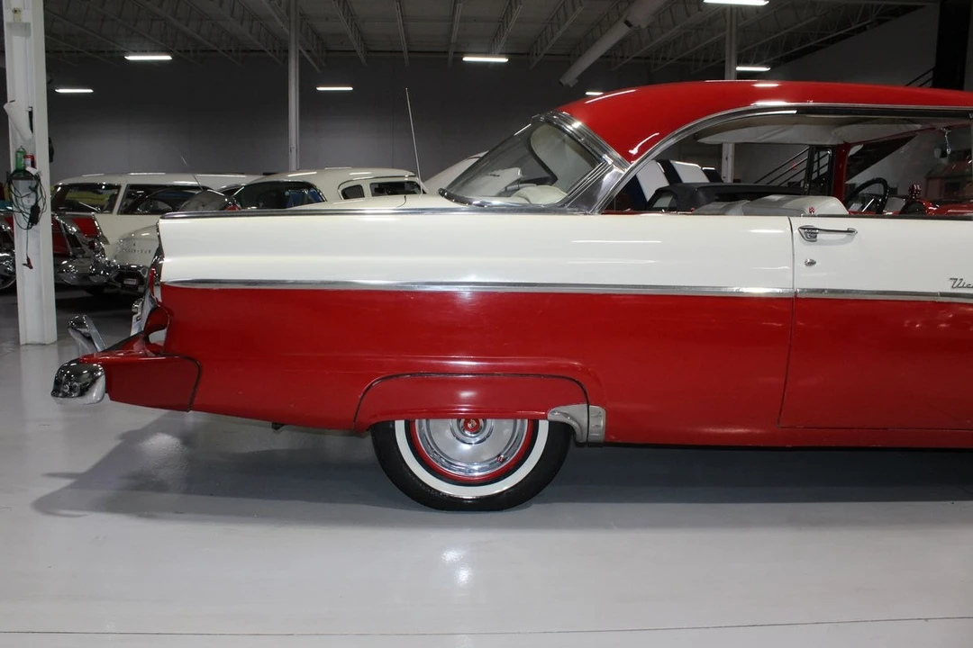 1955 Ford Fairlane 1st Gen - Image 25 of 31