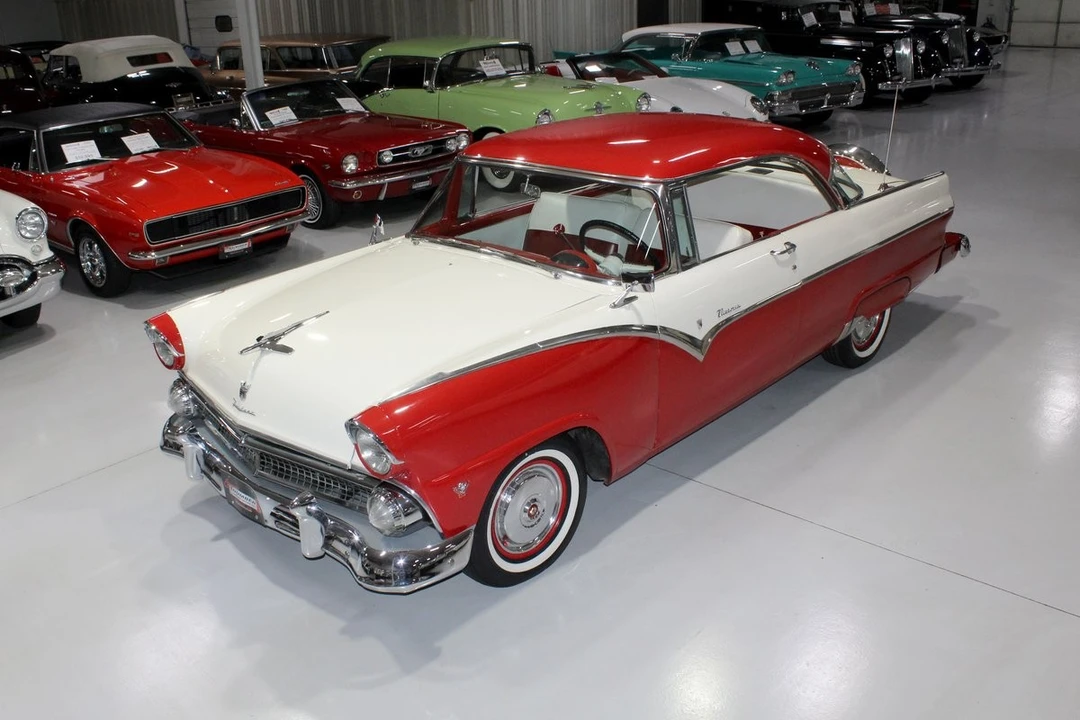 1955 Ford Fairlane 1st Gen - Image 5 of 31