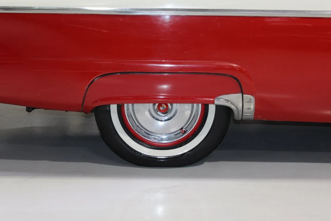 1955 Ford Fairlane 1st Gen - Image 26 of 31