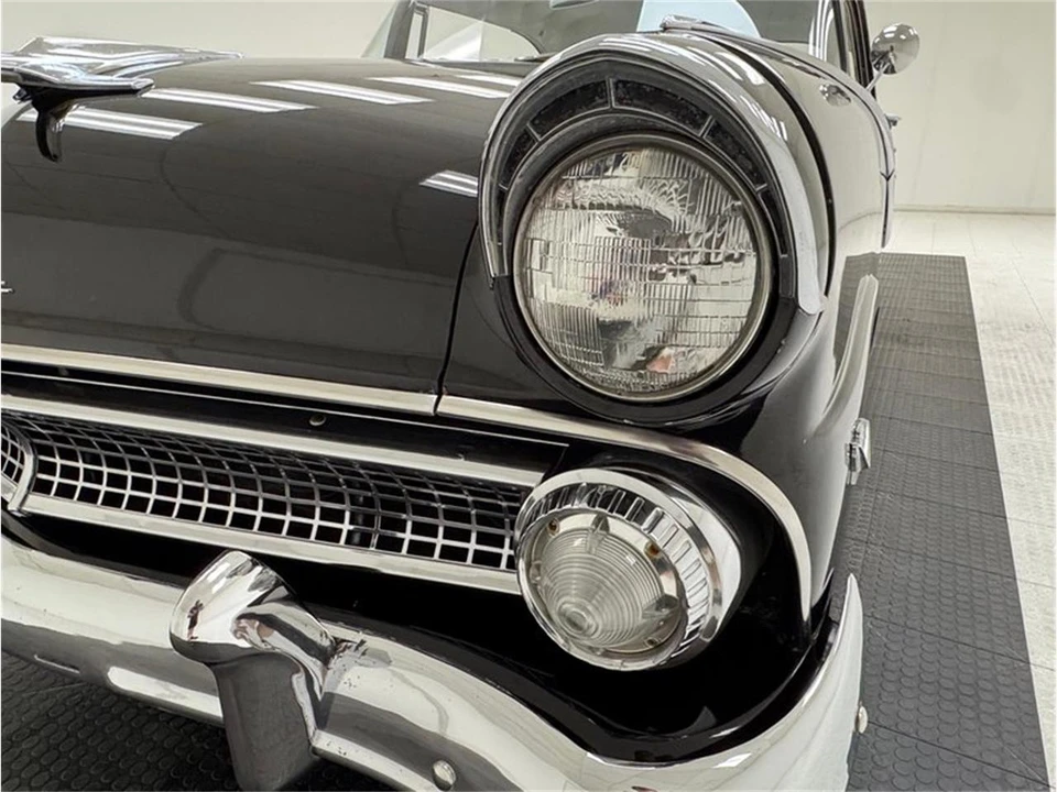 1955 Ford Fairlane 1st Gen - Image 12 of 31